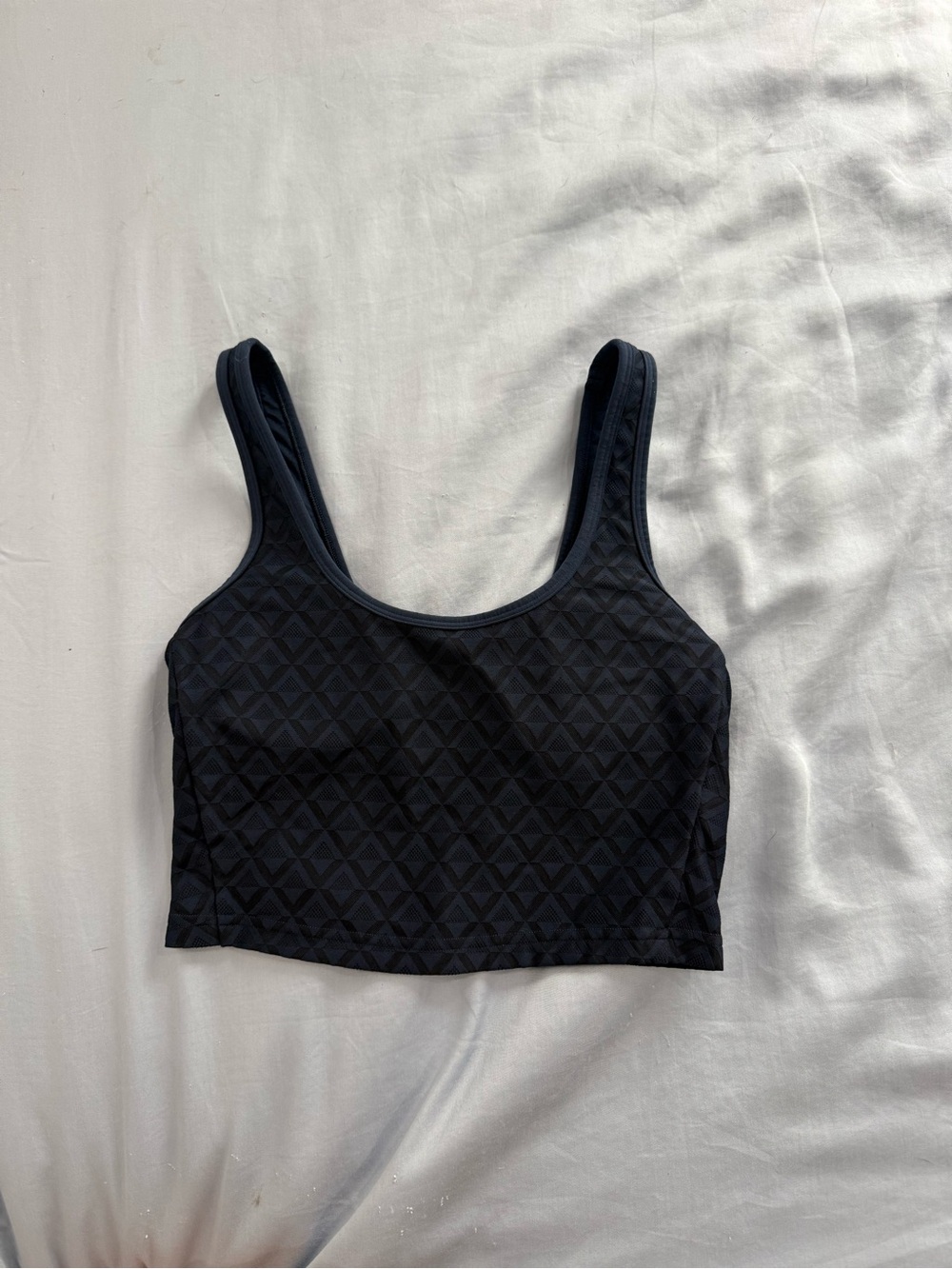 Lululemon textured mesh tennis sports bra